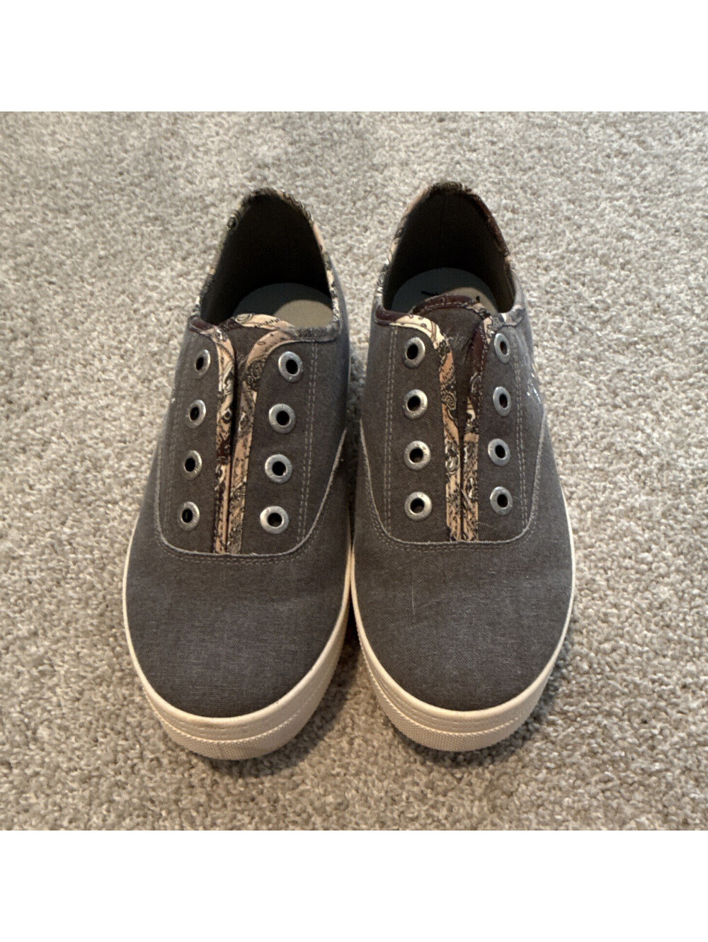 Blowfish Malibu Gray Canvas Slip-On Sneakers Women’s US 9.5 Round Toe
